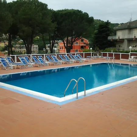 I Morelli Aparthotel 4*